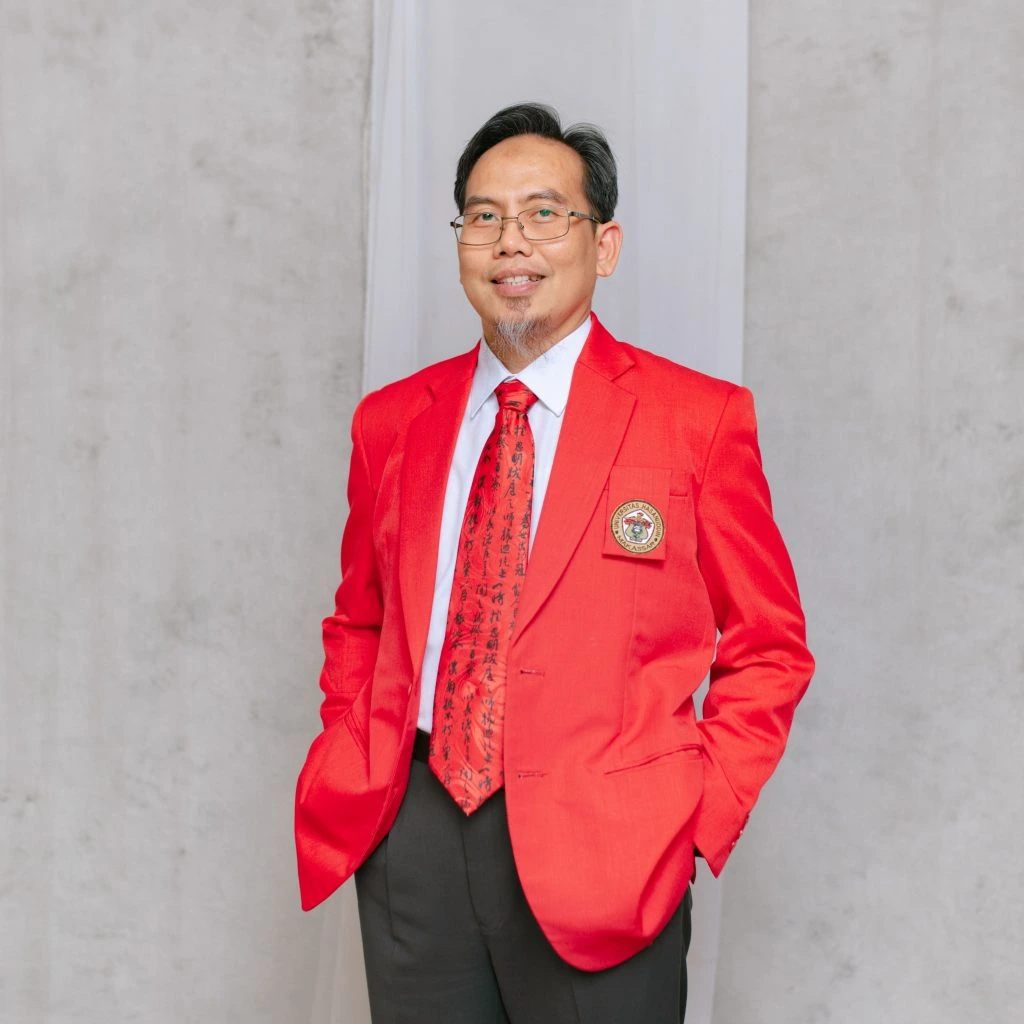 Dr. Takdir Tahir, S .Kep., Ns., M.Kes